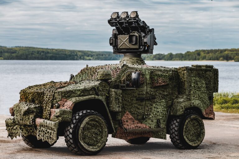 Saab reforça presença no Brasil e destaca Gripen na LAAD 2025