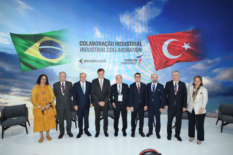 Embraer e Turkish Aerospace avaliam produção do E2 na Turquia